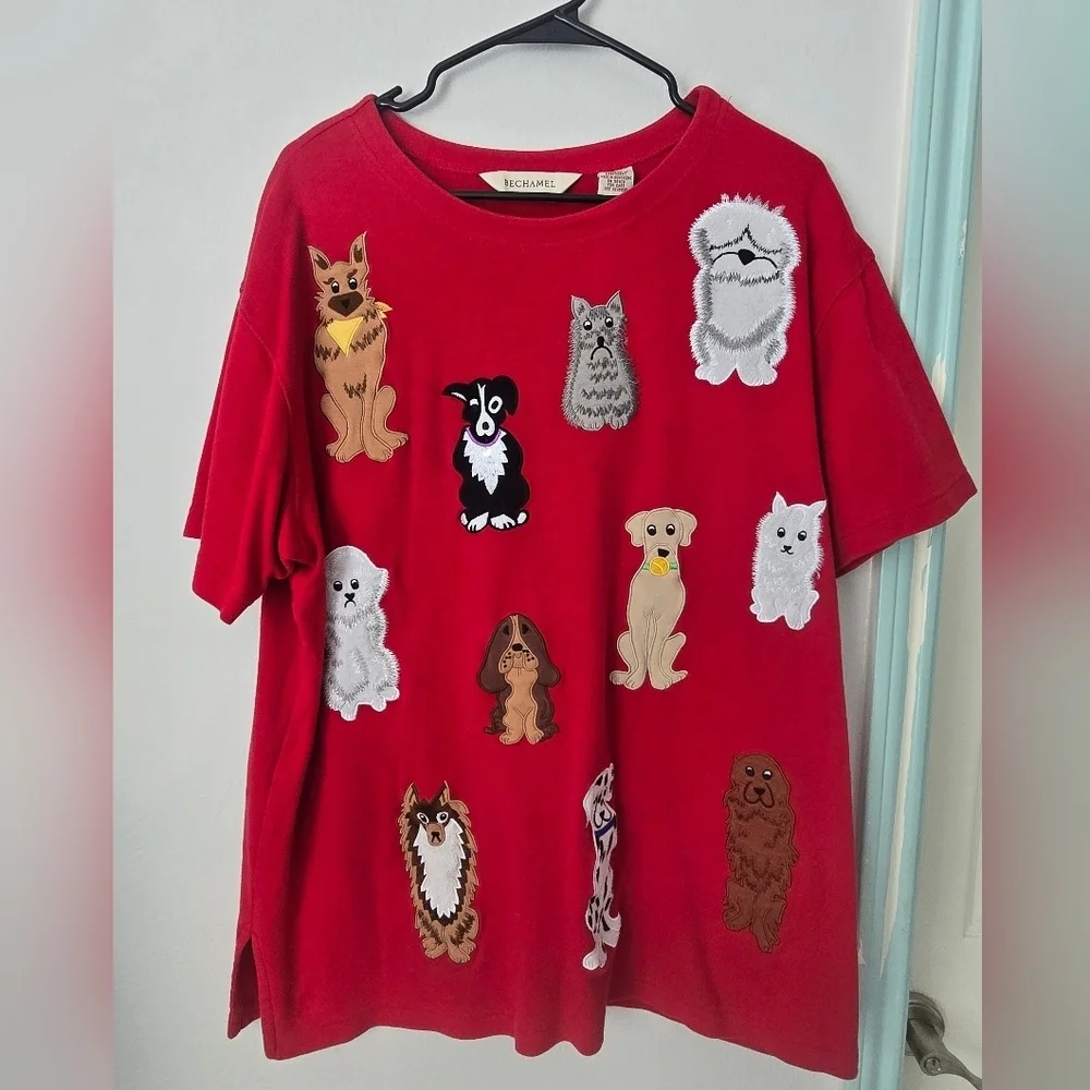 Bechamel Womens T-Shirt Size L Red Short Sleeve Dog Puppies Tee 100% Cotton.